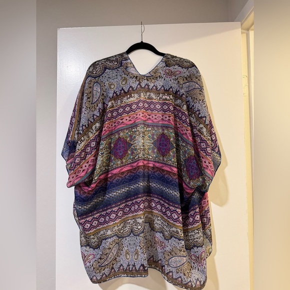 Coldwater Creek Multicolor Patterned Women's light weight shrug - Picture 6 of 8